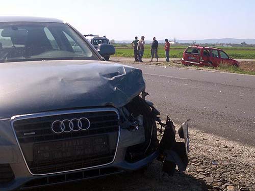 Foto: Accident Apa (c) eMaramures.ro